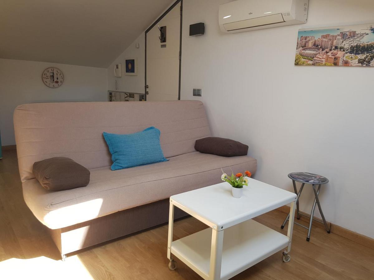 Apartamentos Momas La Casa De Mamá Málaga Exterior foto