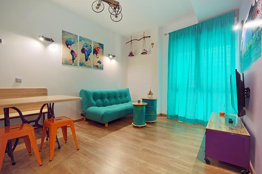 Apartamentos Momas La Casa De Mamá Málaga Exterior foto